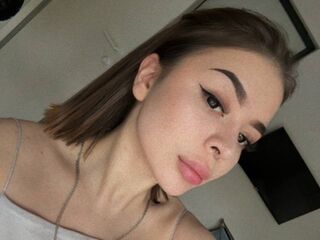 BonnieMiller's Live anal sex Profile Image