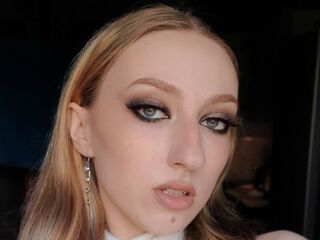 HenriettaFare's Porn cam Profile Image